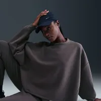 Nike 24.7 ImpossiblySoft жіноча Dri-FIT оверсайз Crew-Neck Top колір сірий