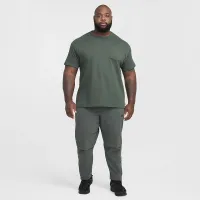 Nike Sportswear Premium Essentials чоловічі Pocket футболка колір зелений