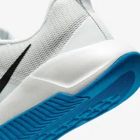 Nike MC Trainer 3 мужские для тренировок Кроссовки цвет белый