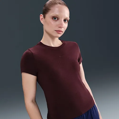 Nike Sportswear Chill Knit жіноча футболка колір червоний