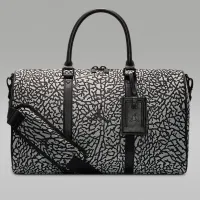 Nike Jordan Icon Duffle сумка (25L) колір чорний