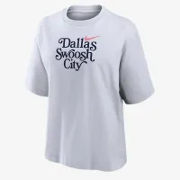 Nike Swoosh Cities Dallas женская Short-Sleeve Boxy футболка цвет белый