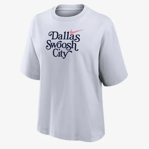 Nike Swoosh Cities Dallas женская Short-Sleeve Boxy футболка цвет белый