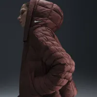 Nike Sportswear Swoosh Puffer PrimaLoft® женская Therma-FIT оверсайз Hooded Куртка цвет коричневый