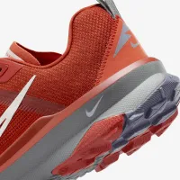 Nike Kiger 9 чоловічі Trail Running Кросівки колір червоний