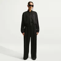 Nike Sportswear женская Pleated Sleeve Куртка цвет черный