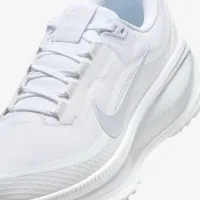Nike Vomero 18 GORE-TEX мужские Waterproof Road Running Кроссовки with Reflective Accents цвет белый