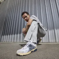 Nike Zoom Vomero 5 чоловічі Кросівки колір білий