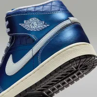 Nike Air Jordan 1 Mid SE женская Кроссовки цвет черный
