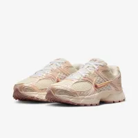 Nike V5 RNR жіноча Кросівки колір коричневий