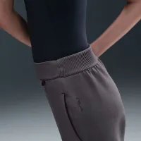 Nike 24.7 ImpossiblySoft женская Dri-FIT Mid-Rise Joggers цвет серый