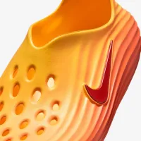 Nike ReactX Rejuven8 чоловічі Кросівки колір коричневий