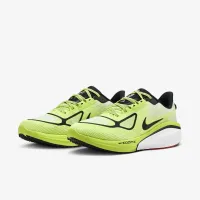 Nike Vomero 17 