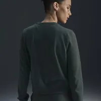 Nike Dri-FIT One жіноча Crew-Neck French Terry світшот колір зелений