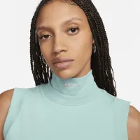 Nike Sportswear Collection женская Mock-Neck Cropped Tank цвет зеленый