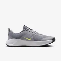 Nike MC Trainer 3 чоловічі для тренування Кросівки колір сірий
