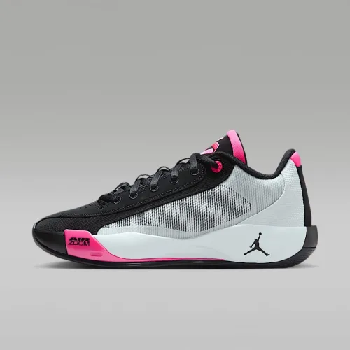 Nike Luka .77 