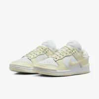 Nike Dunk Low Twist женская Кроссовки цвет белый
