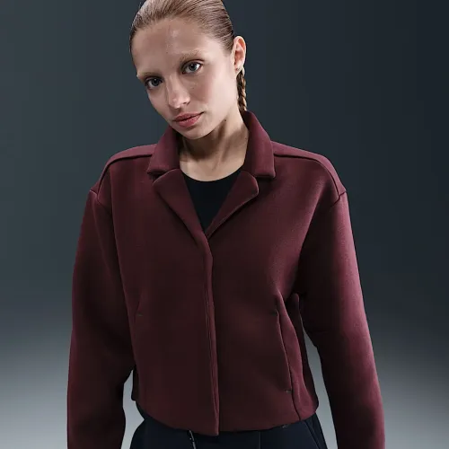 Nike Sportswear Tech Fleece женская Tailoцвет красный Куртка цвет красный