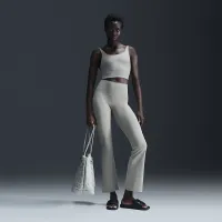 Nike Zenvy Rib женская Light-Support Padded Longline Sports Bra цвет зеленый
