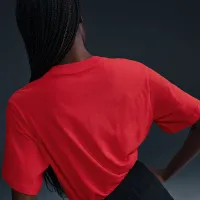 Nike Sportswear Essential жіноча футболка колір червоний