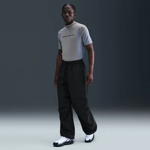 Nike Tech чоловічі Woven Convertible оверсайз Pants колір чорний