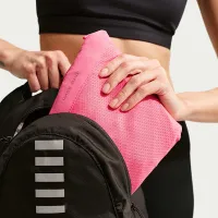 Nike Swift женская Repel Packable Running Куртка Pink