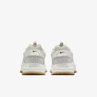 Nike Zoom Vomero Roam женская Winterized Кроссовки цвет белый