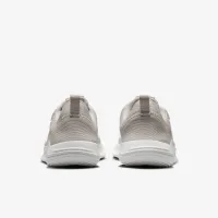 Nike Flex Experience Run 12 жіноча Road Running Кросівки колір сірий