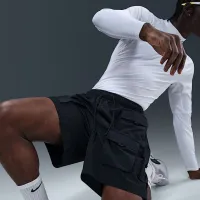 Nike Tech чоловічі Woven Cargo шорти колір чорний