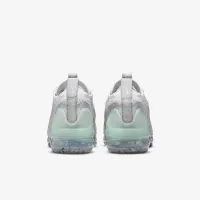 Nike Air VaporMax 2021 FK Big Kids' взуття Grey