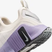 Nike Free Metcon 6 SE жіноча для тренування Кросівки колір сірий