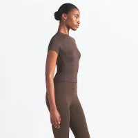 NikeSKIMS Airy женская Baby футболка цвет коричневый