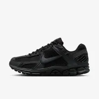 Nike Zoom Vomero 5 SE мужские Кроссовки with Reflective Accents цвет черный