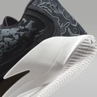 Nike Zion 3 M.U.D. 