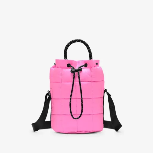 Nike Sportswear Puffle Tiny Tote (3L) Pink