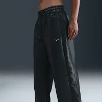 Nike Sportswear Windrunner женская Shine Pants цвет зеленый