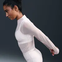 Nike Zenvy Sheer женская Dri-FIT Long-Sleeve Top цвет коричневый