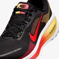 Nike Vomero 18 чоловічі Road Running Кросівки колір чорний