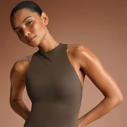 NikeSKIMS Matte жіноча Mock-Neck Racerback Tank Top колір коричневий