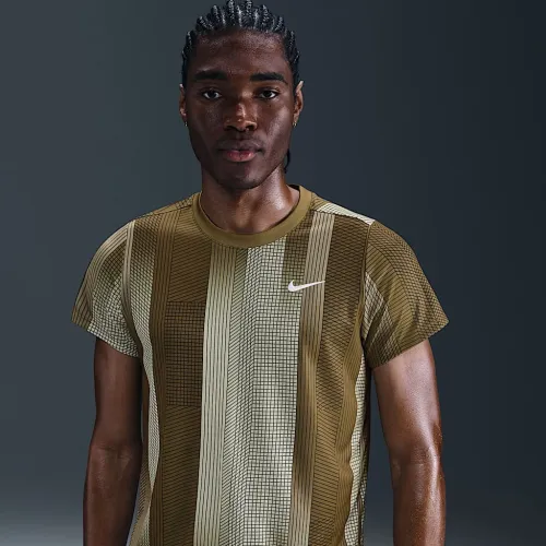 NikeCourt Victory чоловічі Dri-FIT Tennis Top колір коричневий