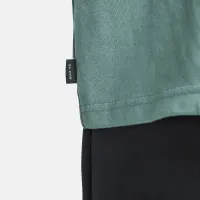 Nike Sportswear Premium Essentials чоловічі футболка колір зелений