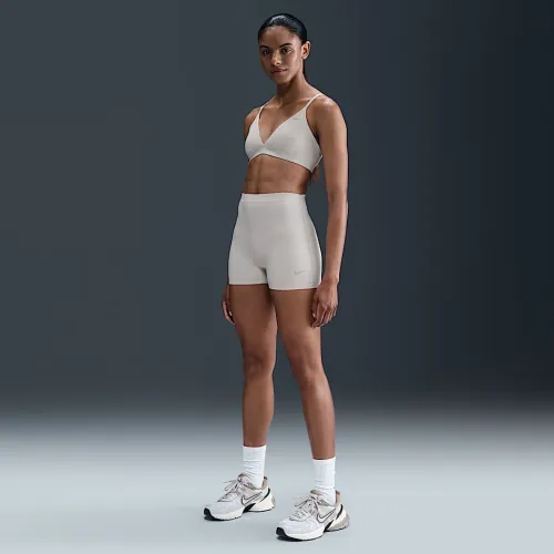 Nike Form женская Boyшорты цвет коричневый