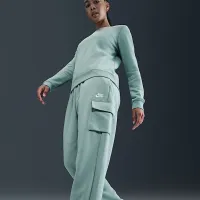 Nike Sportswear Club Fleece женская Mid-Rise оверсайз Cargo Sweatpants цвет зеленый