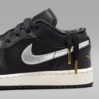 Nike Air Jordan 1 Low SE Big дитячі Кросівки колір чорний