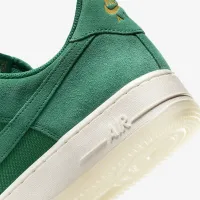 Nike Air Force 1 '07 LV8 чоловічі Кросівки колір зелений