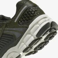 Nike Zoom Vomero 5 жіноча Кросівки колір зелений