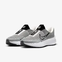 Nike Interact Run EasyOn чоловічі Road Running Кросівки колір сірий