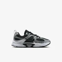 Nike V5 RNR Little дитячі Кросівки колір чорний