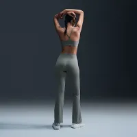 Nike Indy Light Support женская Padded Adjustable Sports Bra цвет зеленый